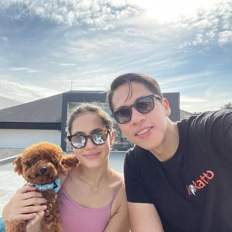 Instagram.com/pevpearce