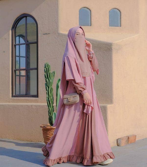 instagram.com/wardahmaulina_