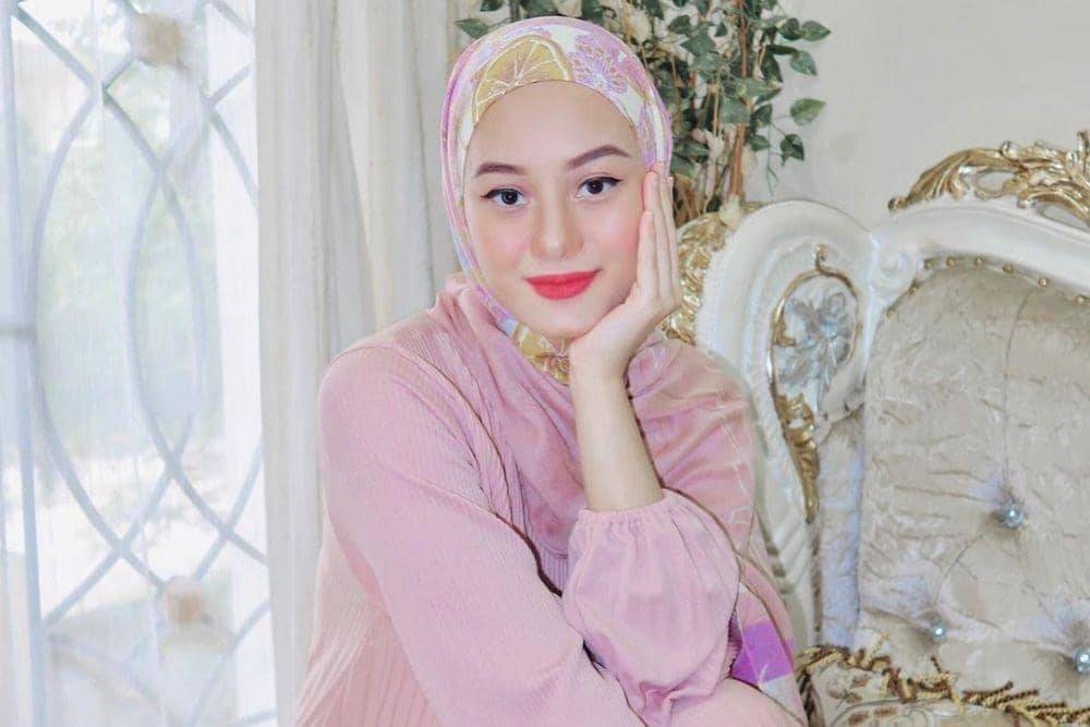 instagram.com/dindahw