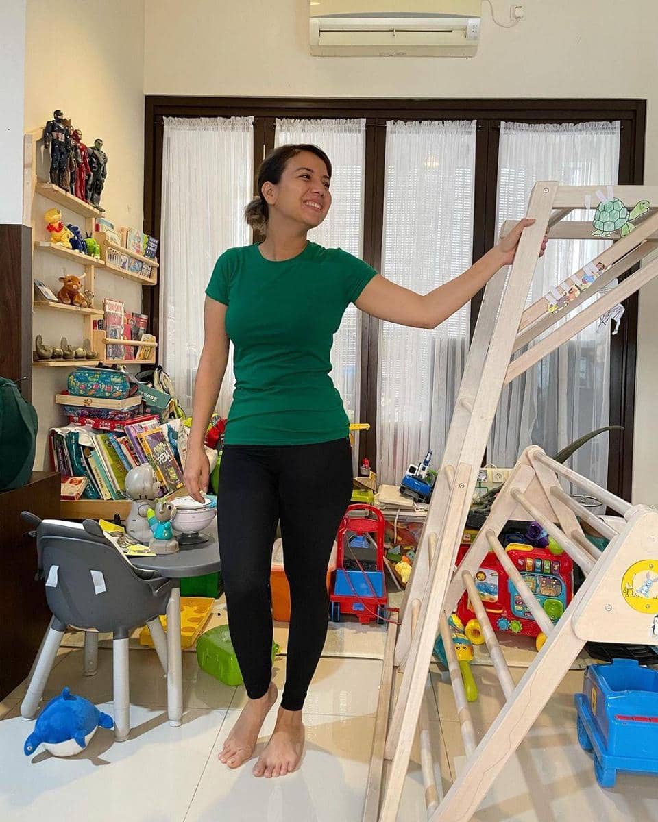 Instagram.com/tya_ariestya