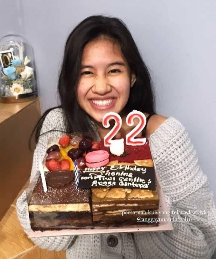 Instagram.com/shenacinnamon