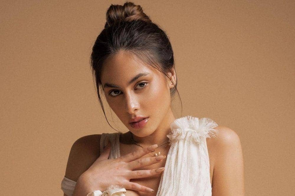 instagram.com/valerieethomas