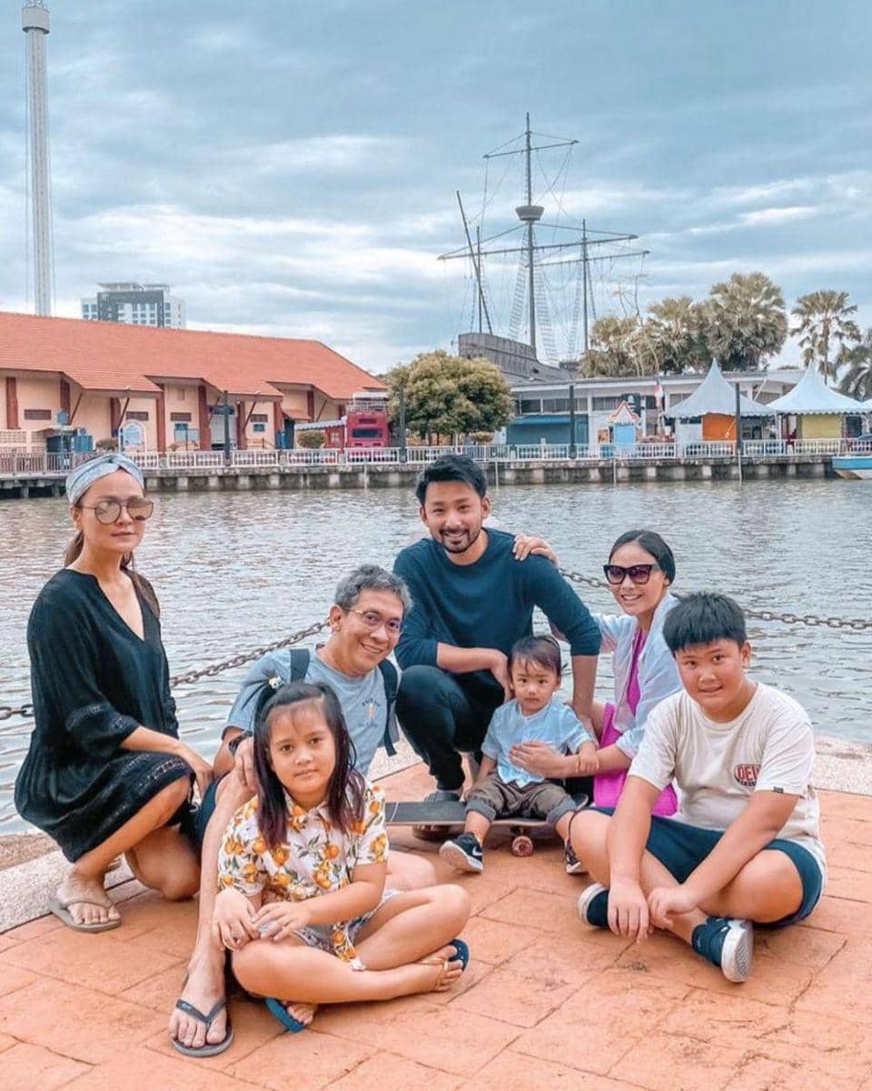 Instagram.com/whulandary