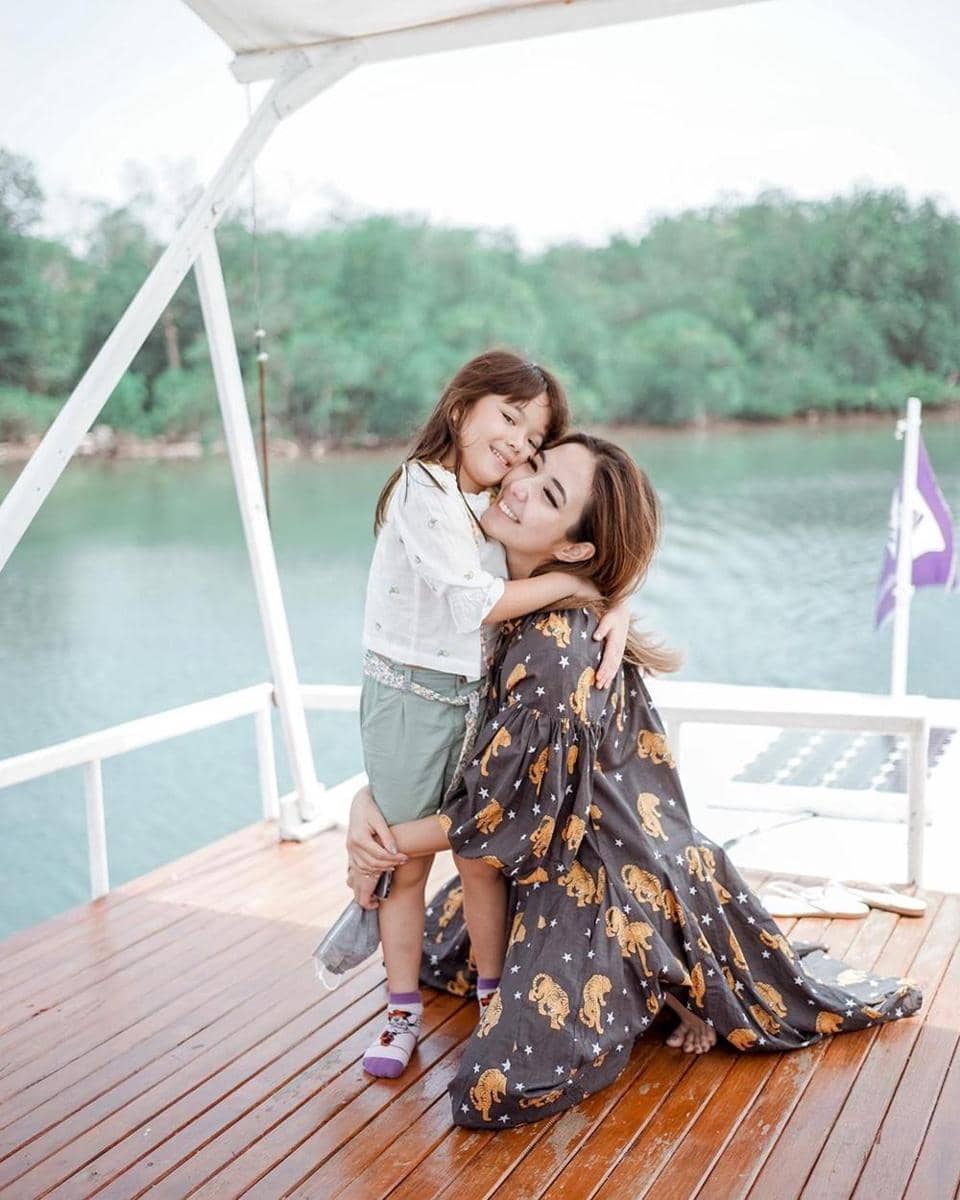 Instagram.com/gisel_la