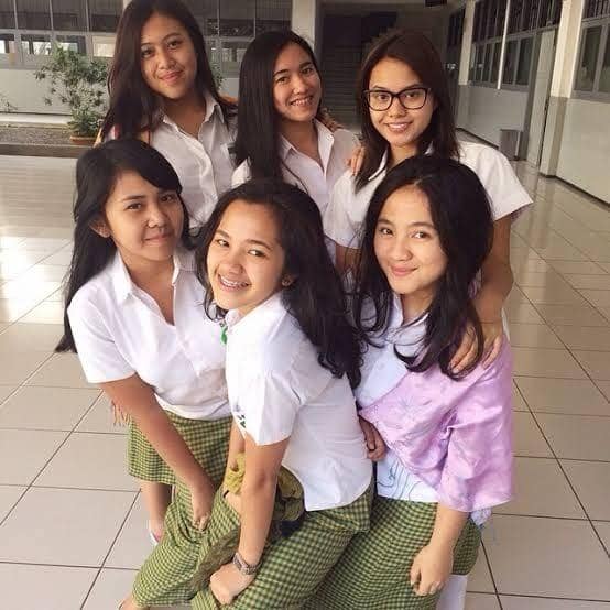 Instagram.com/Aurelie.hermansyah