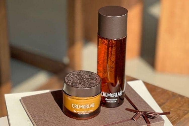 Mengandung Tanaman Khas Natal, Skincare Asal Korea Ini Wajib Dicoba