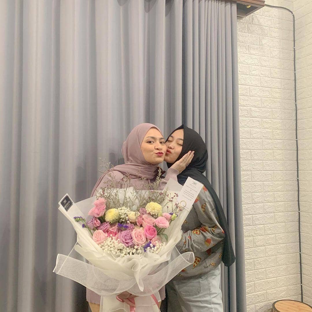 instagram.com/putridelinaa