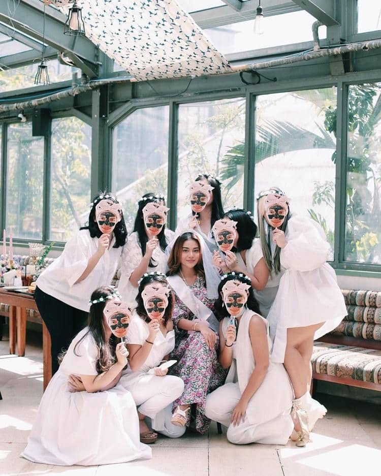 Instagram.com/aurelie.hermansyah