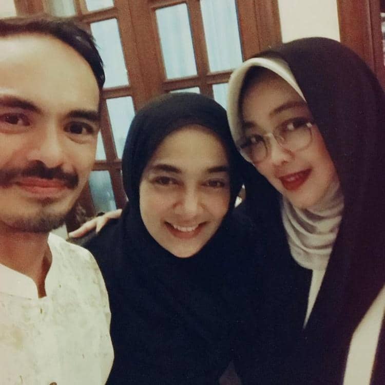 Instagram.com/rinagunawan28