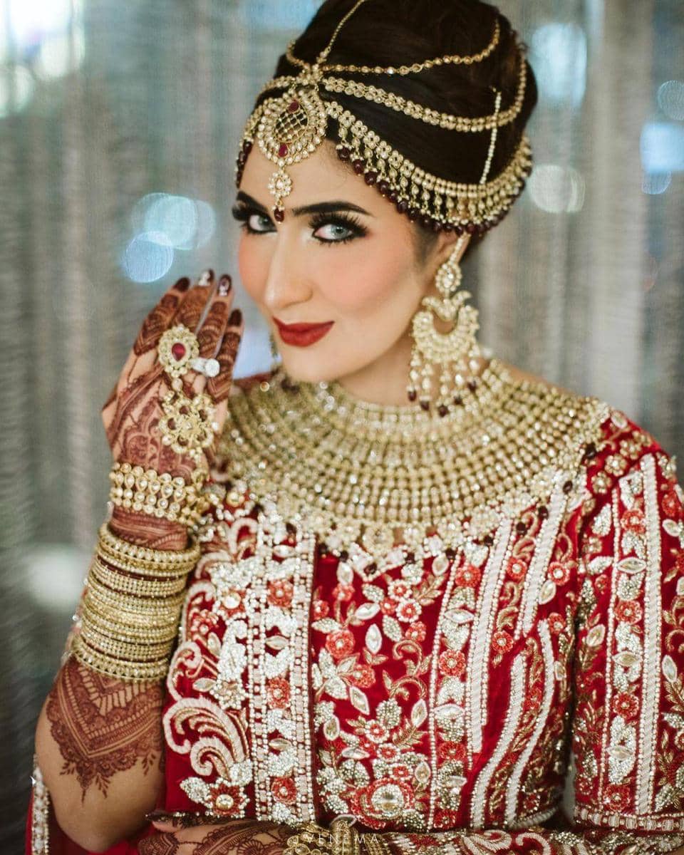 instagram.com/tanianadiraa