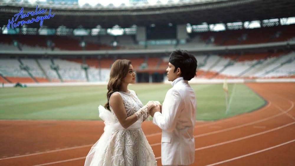 Youtube.com/Aurelie Hermansyah