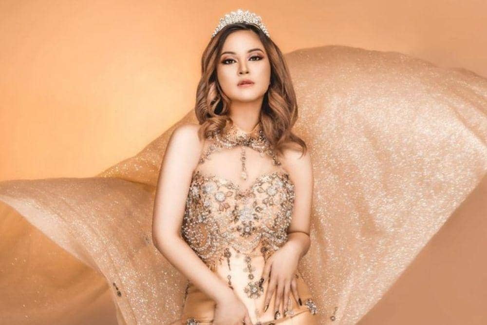 instagram.com/gabriellalarasati