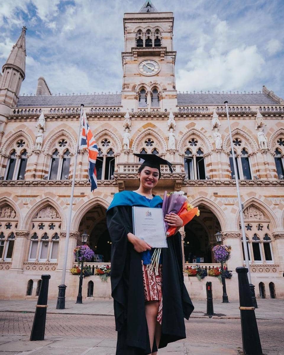 Instagram.com/memes_prameswari