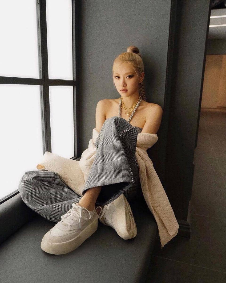 instagram.com/roses_are_rosie