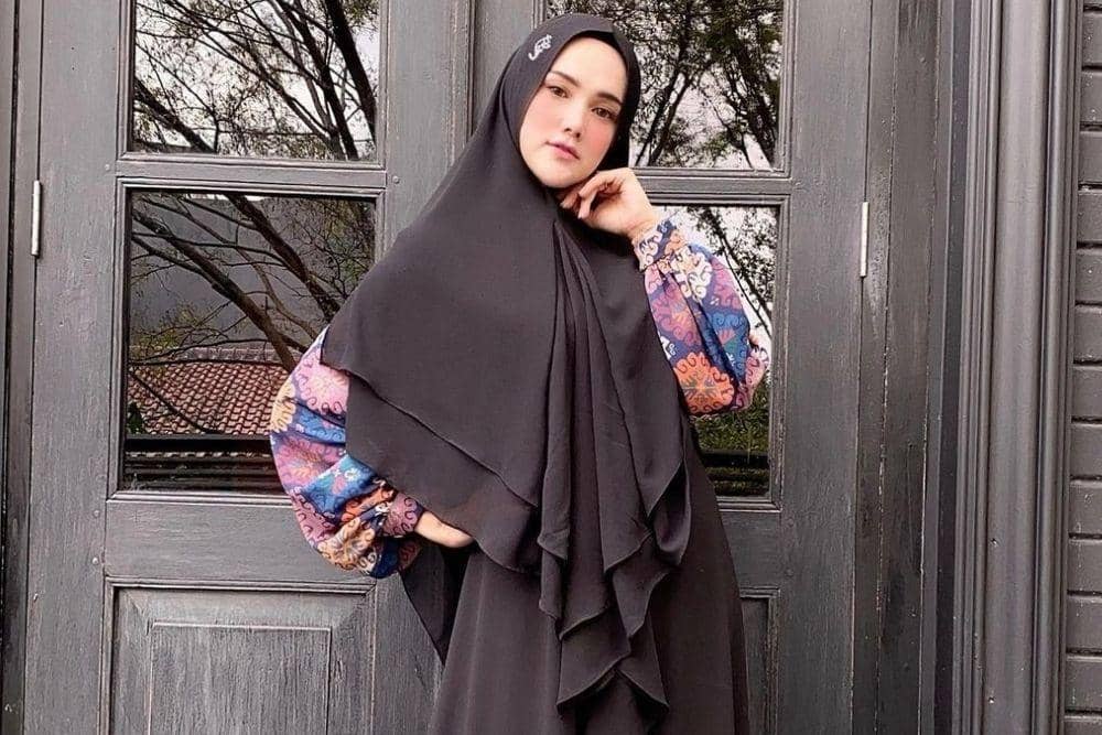 instagram.com/mulanjameela1