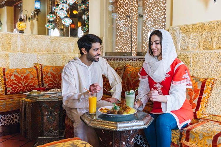 30 Kata-Kata Selamat Buka Puasa Buat Pacar yang Lucu dan Romantis