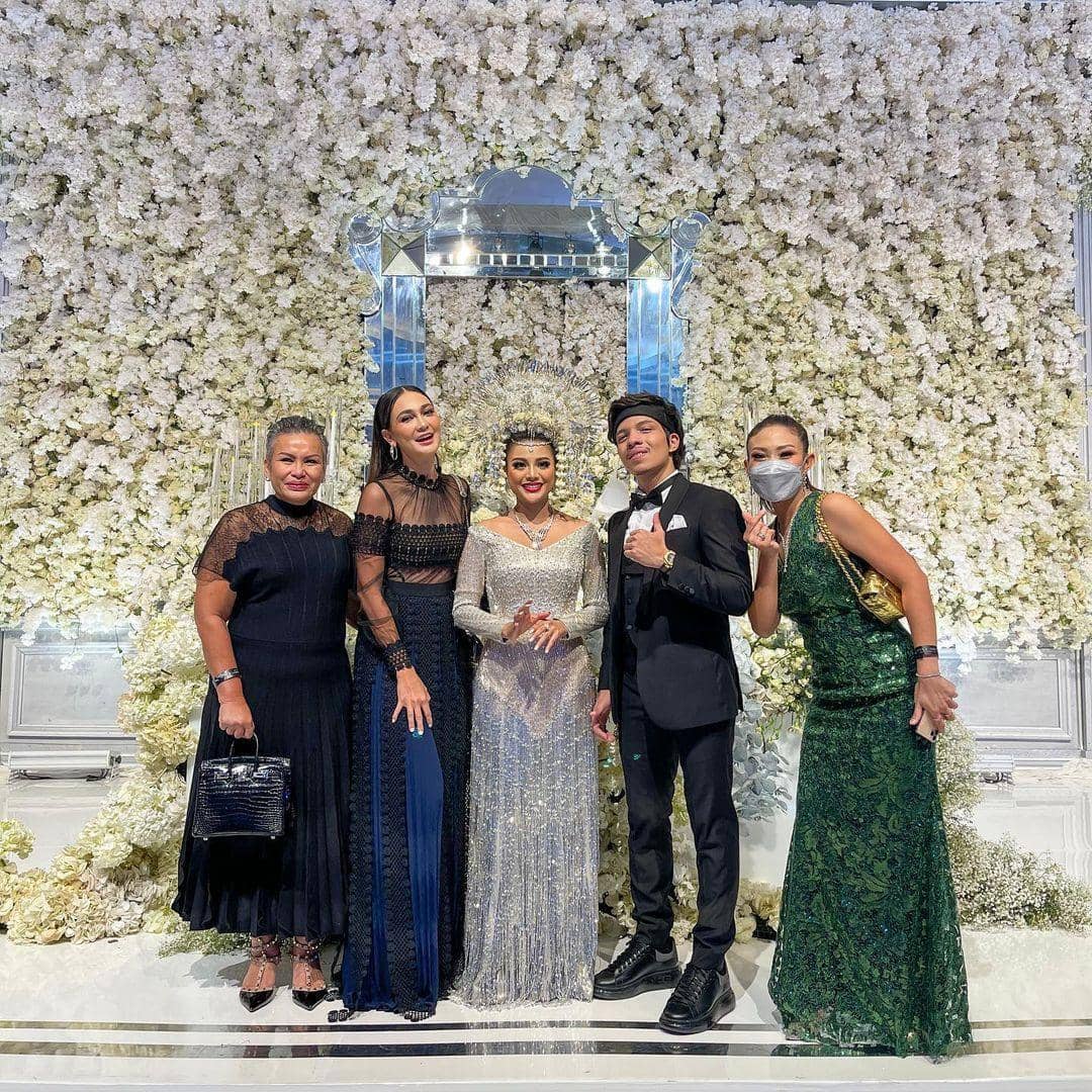 instagram.com/lunamaya