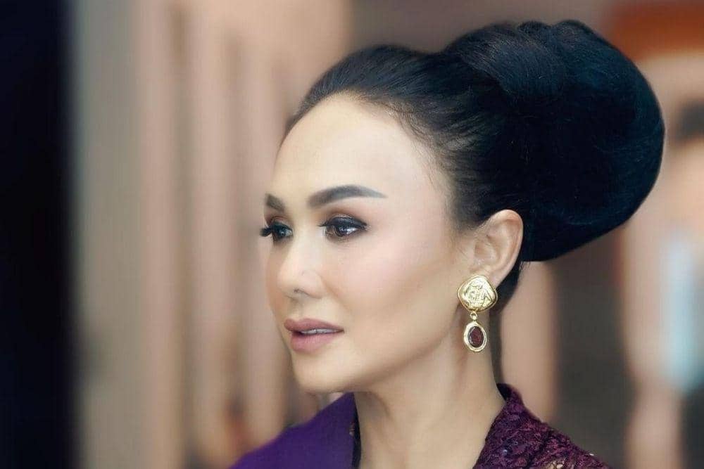 instagram.com/yunishara36