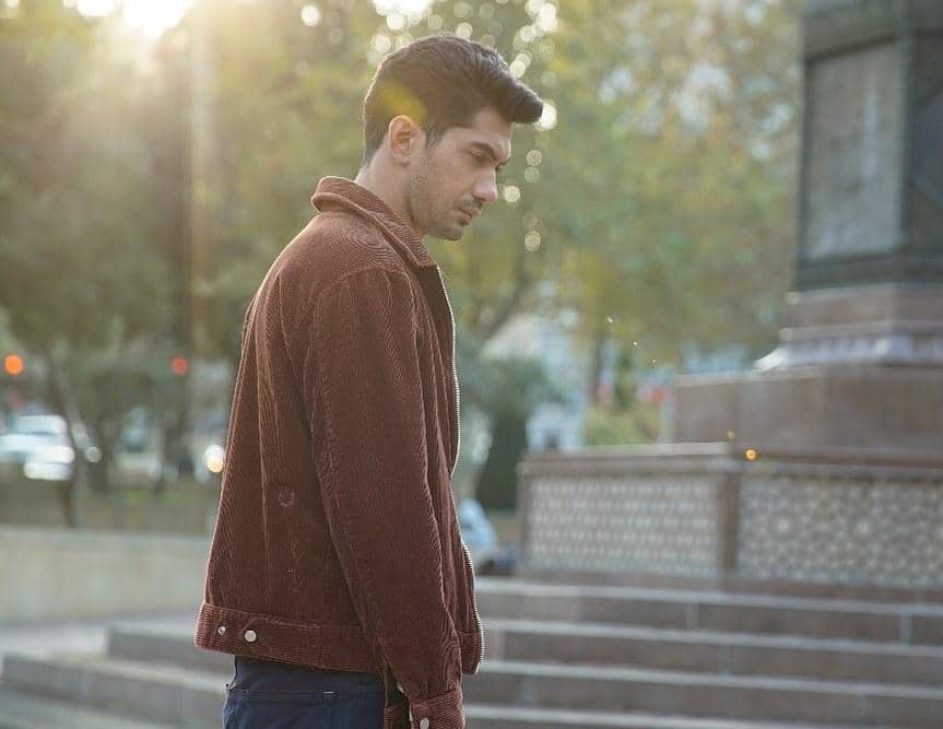 Instagram.com/officialpilarez