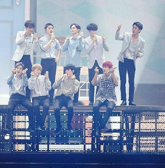 instagram.com/all_about.exo