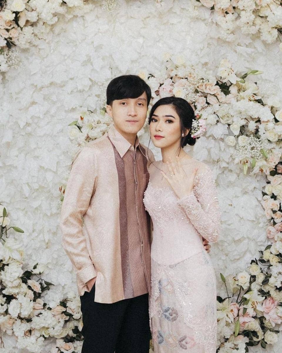 instagram.com/thebridestory