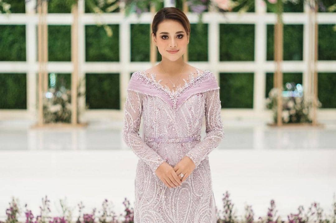 instagram.com/aurelie.hermansyah