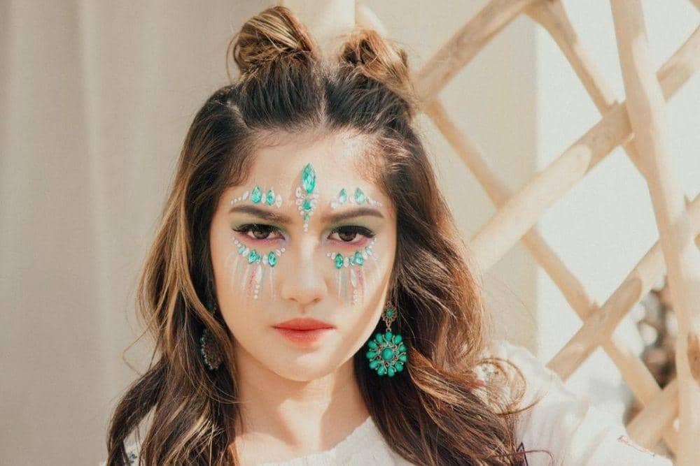 instagram.com/ochi24