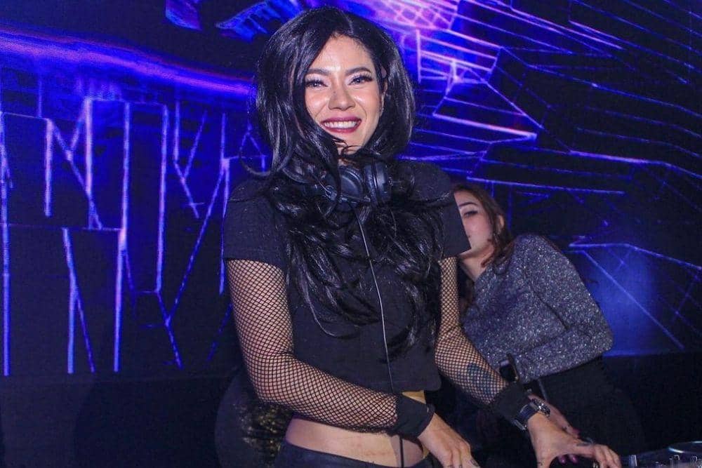 instagram.com/ncit90