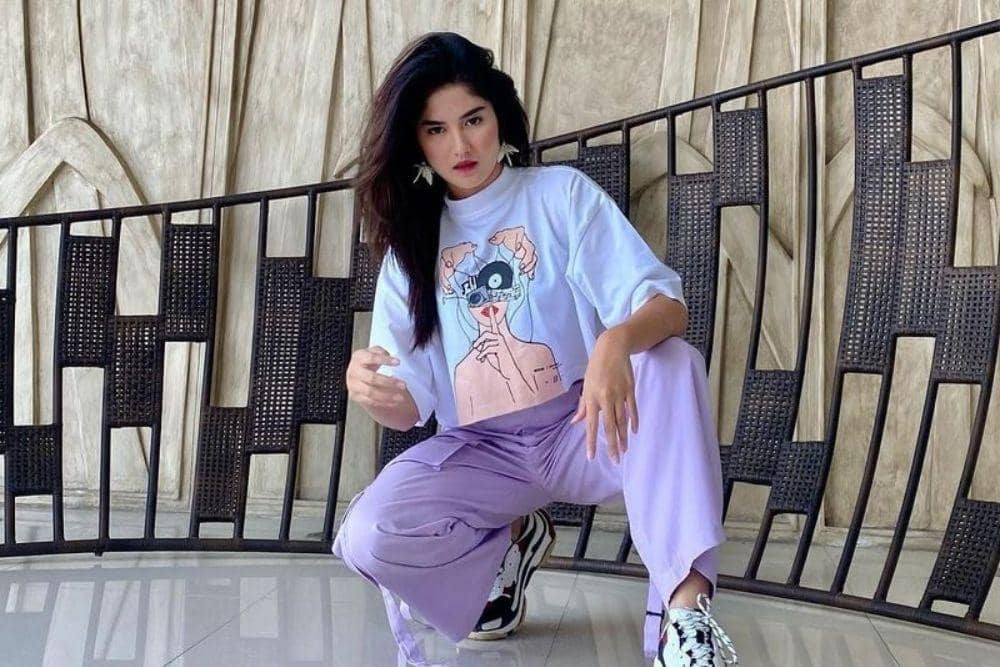 instagram.com/ochi24