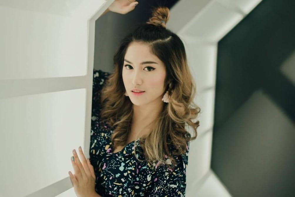 instagram.com/ochi24