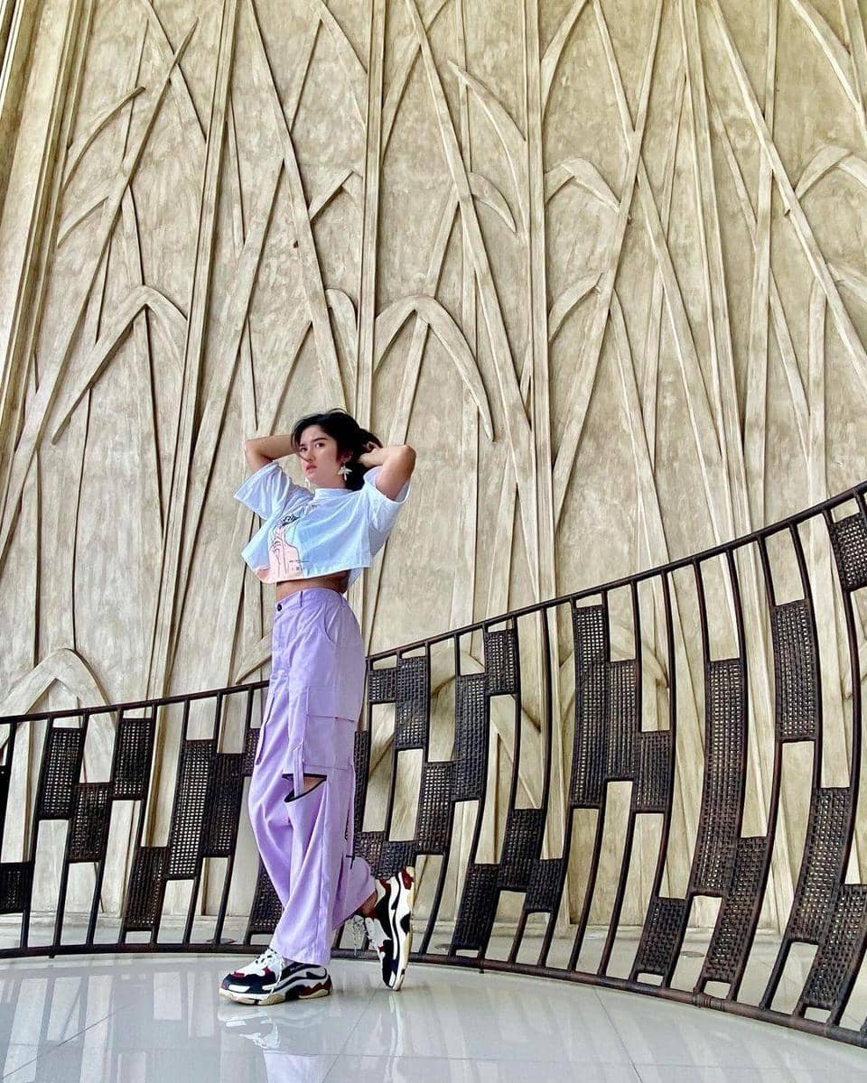 instagram.com/ochi24