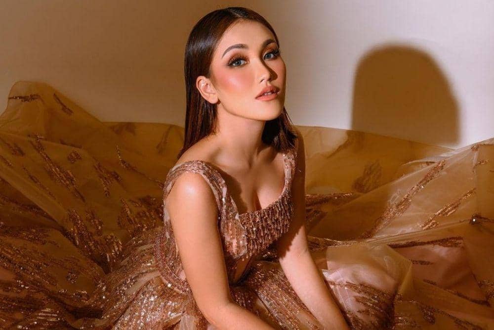 instagram.com/ayutingting92