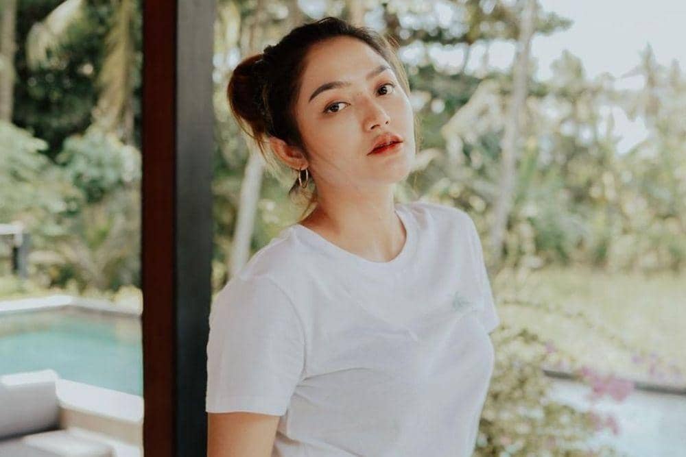 instagram.com/sitibadriahh