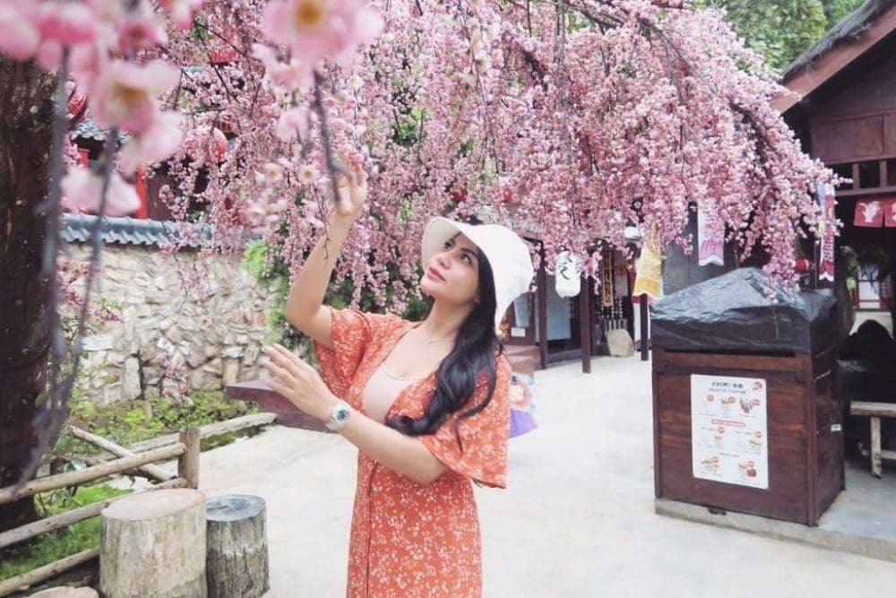 instagram.com/erni_tisya