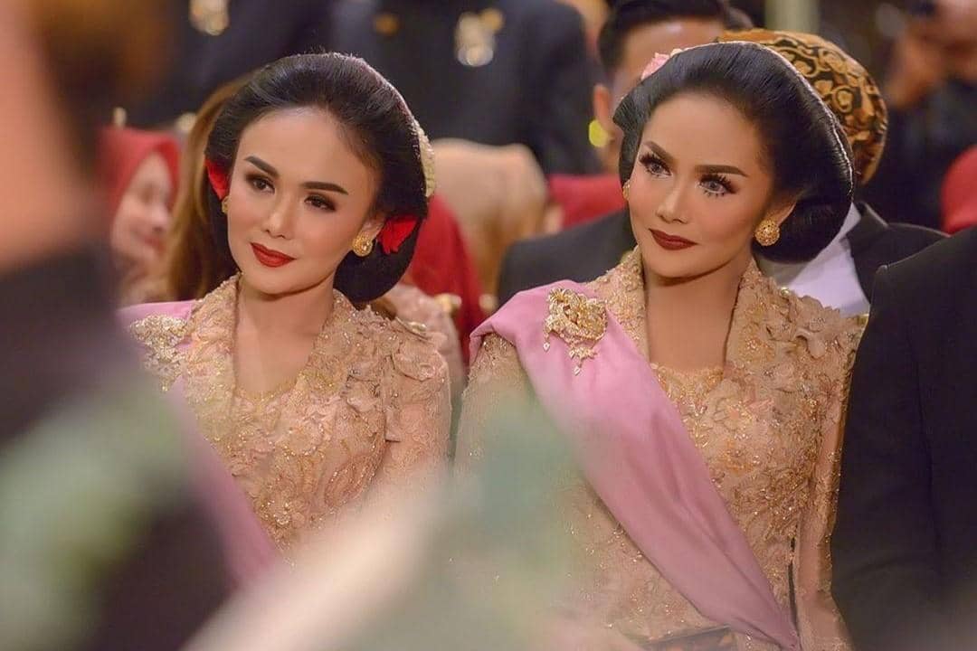 instagram.com/yunishara36