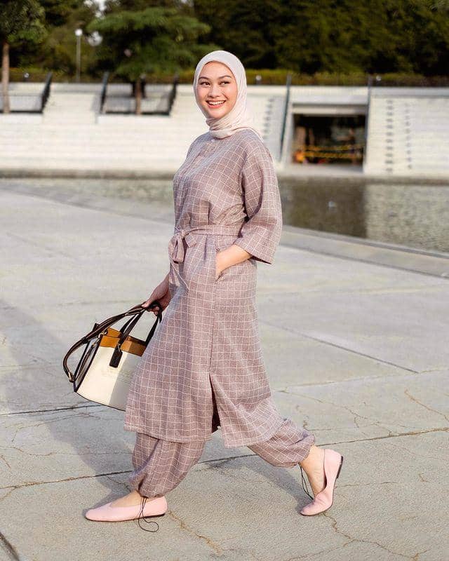 instagram.com/indahnadapuspita