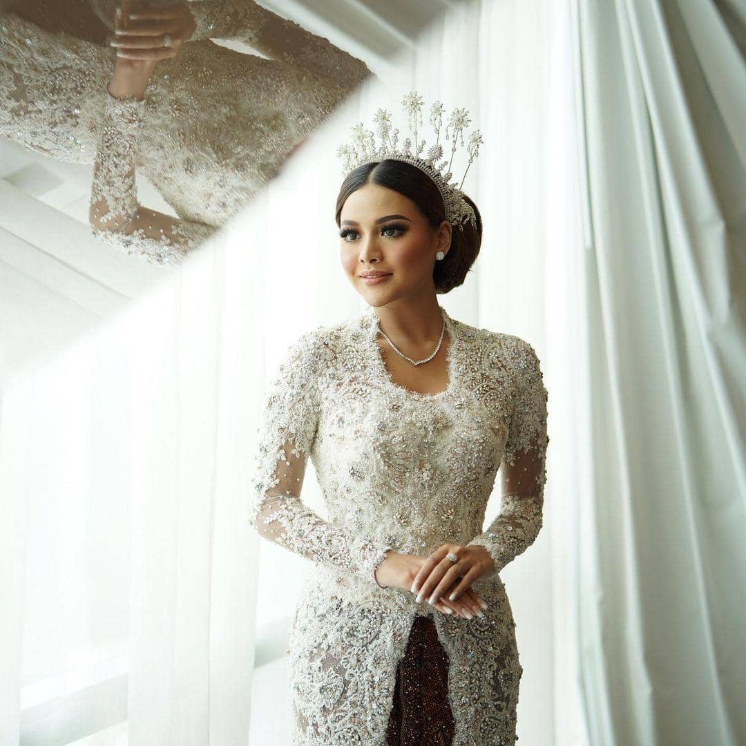 instagram.com/aurelie.hermansyah