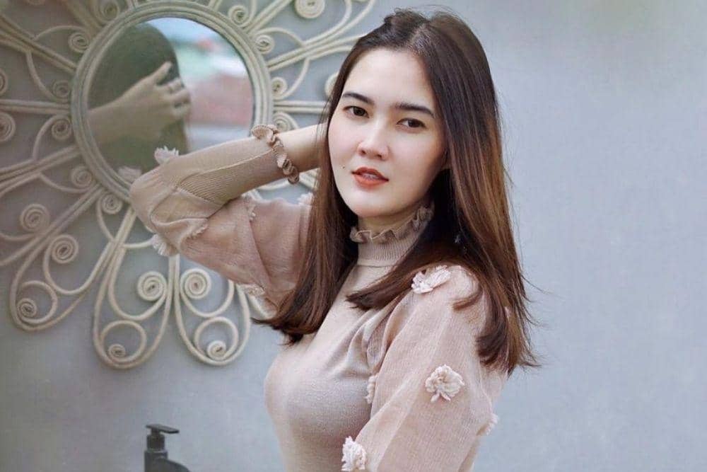 instagram.com/nellakharisma