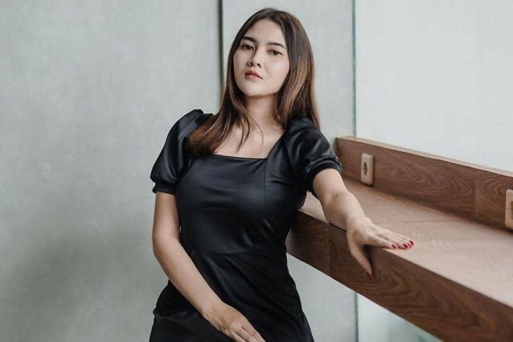 instagram.com/nellakharisma