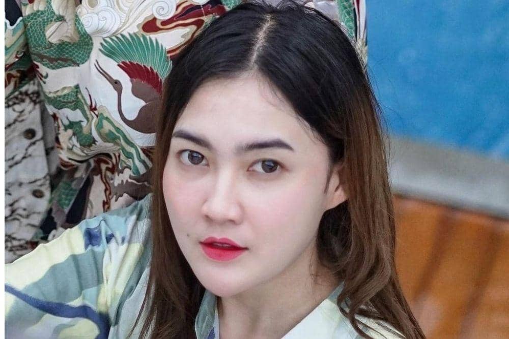 instagram.com/nellakharisma