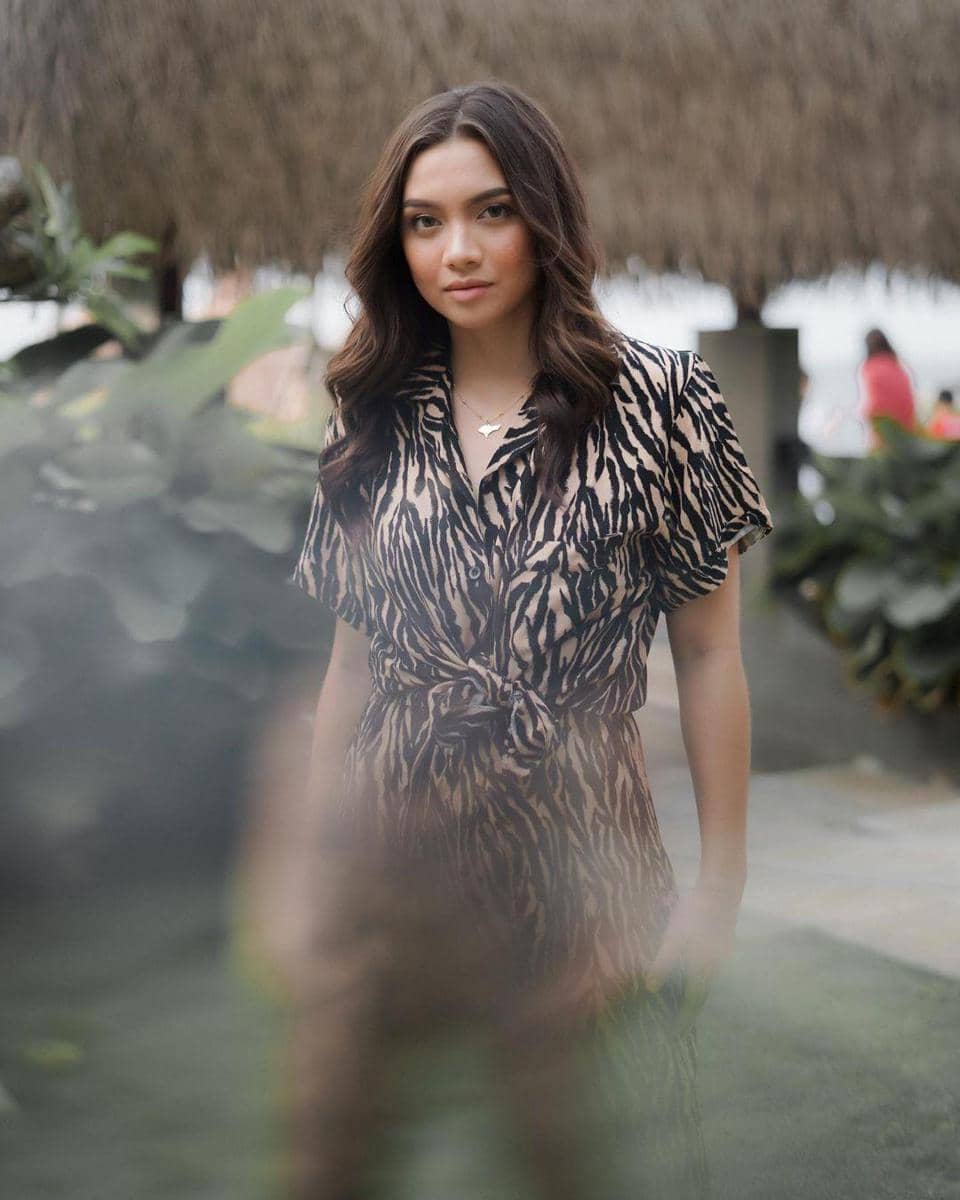 instagram.com/angelagilsha