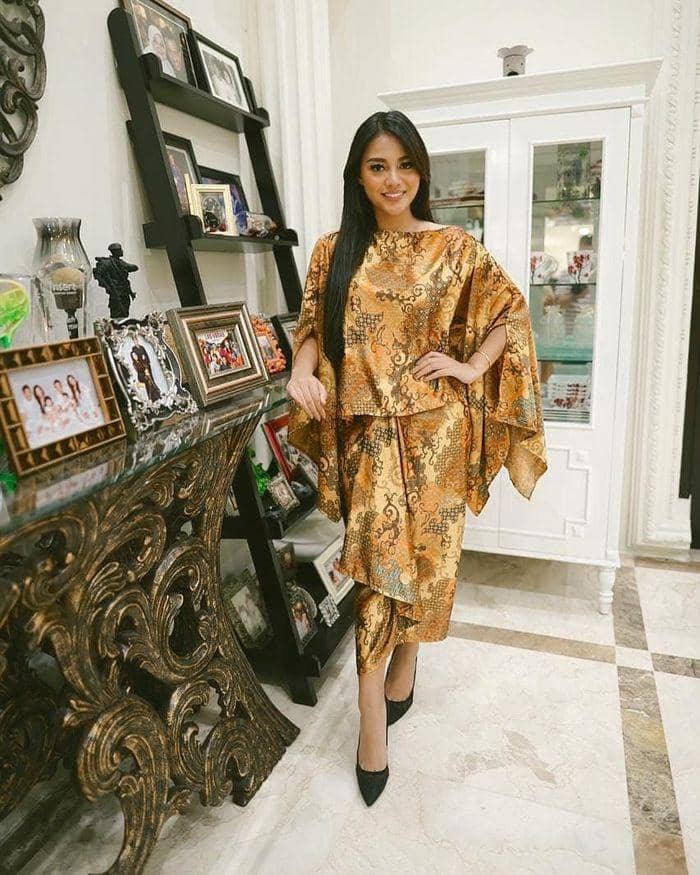 instagram.com/aurelie.hermansyah