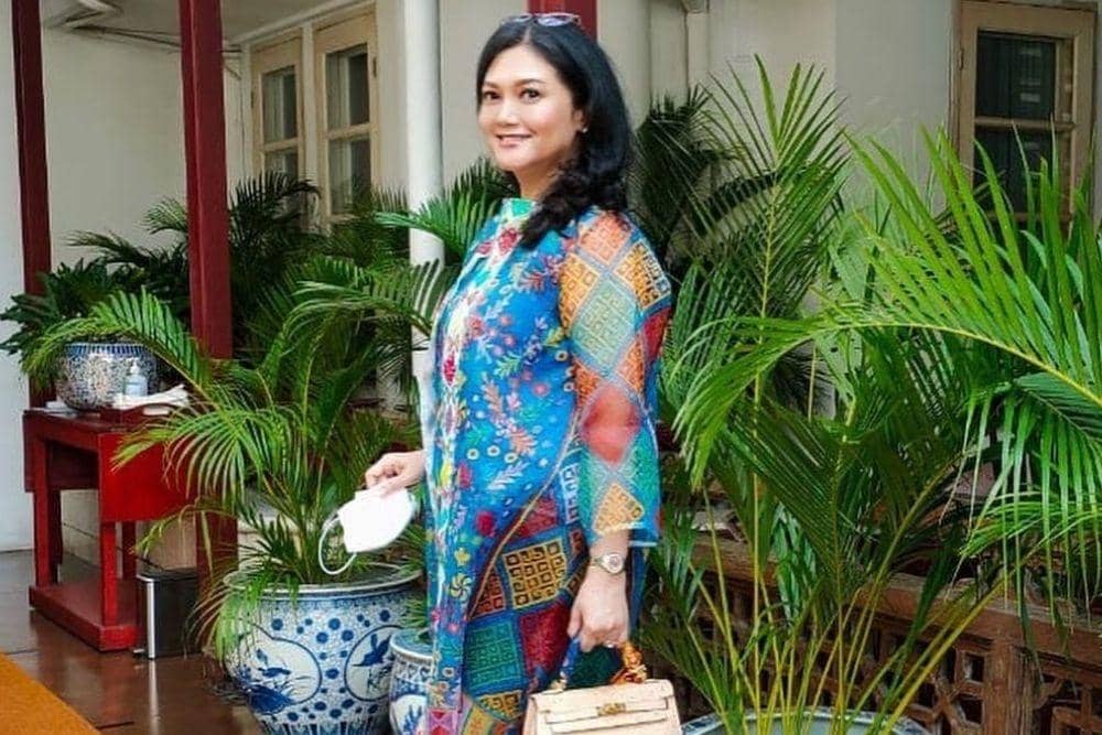 instagram.com/bellasaphiraofficial