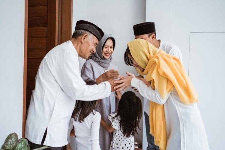30 Kata-Kata Minta Maaf kepada Orangtua Saat Lebaran