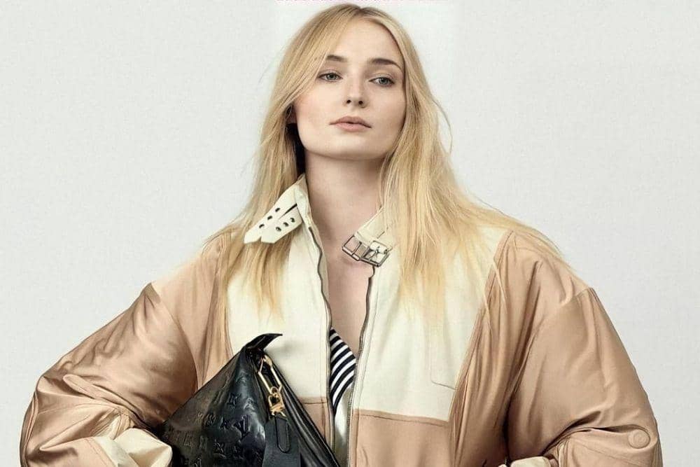 instagram.com/sophiet