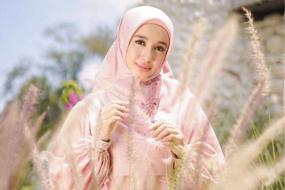 Rayakan Lebaran dengan Makeup Look A la Laudya Cynthia Bella