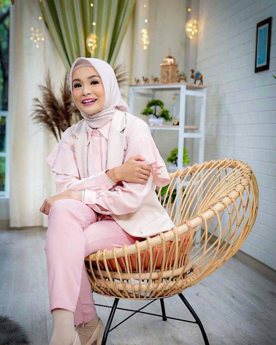 instagram.com/sorayalarasat1