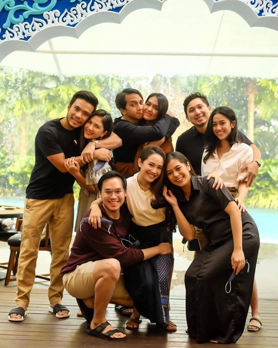 Instagram.com/naomipapilaya