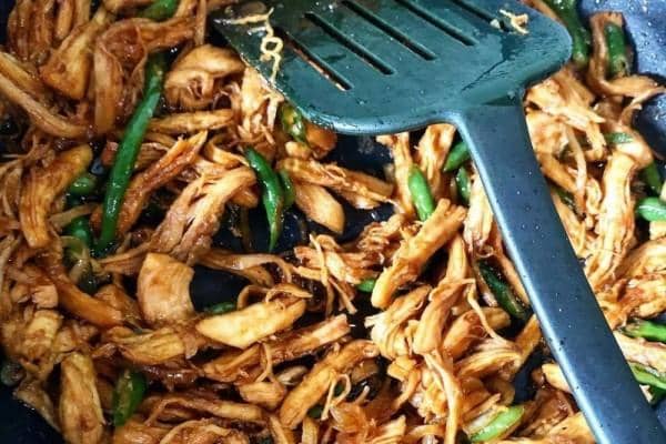 Instagram.com/bowinies11