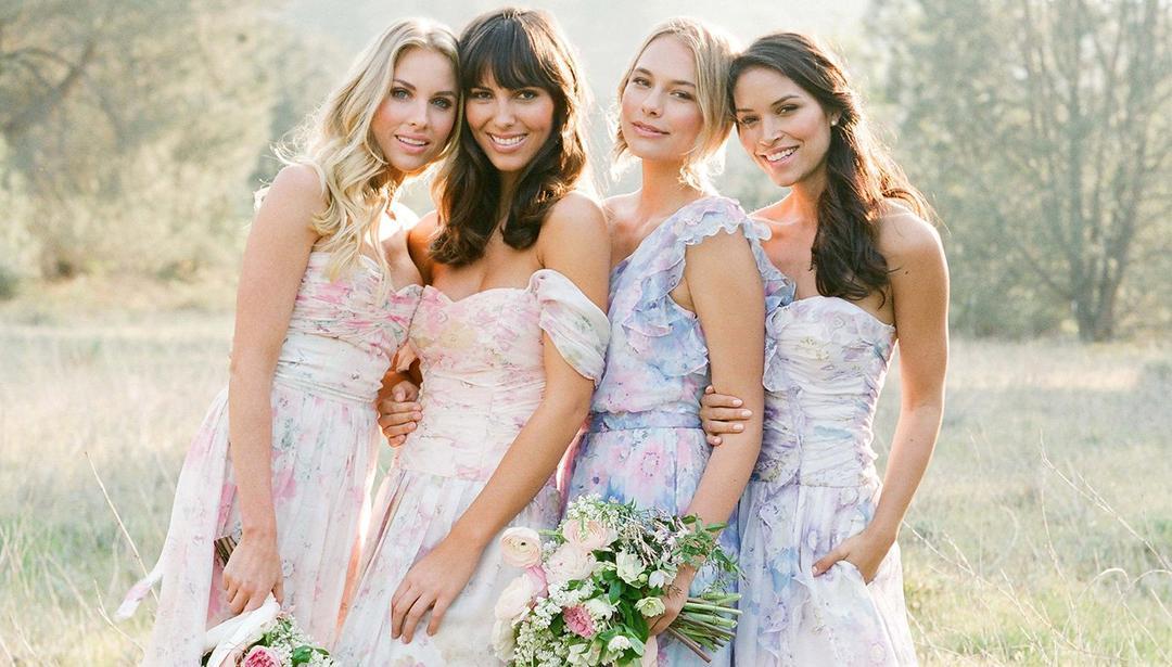 Inspirasi Warna Gaun Bridesmaid yang Cocok untuk Garden Party